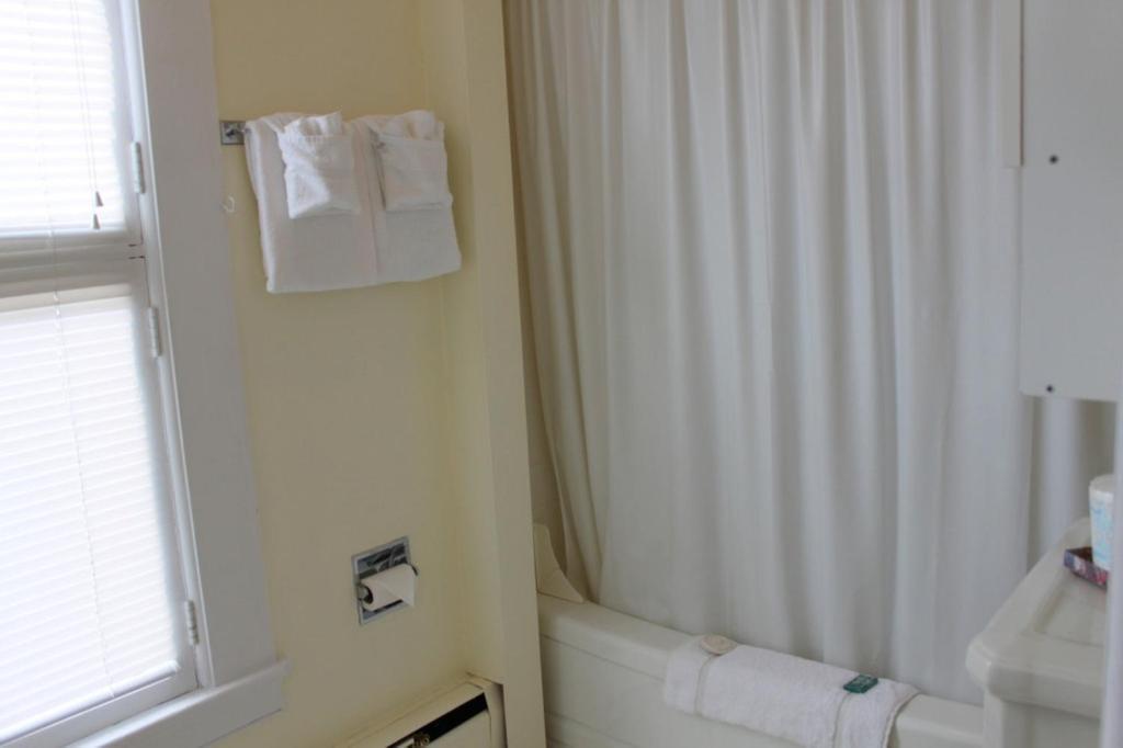 Kennedy Inn St. Andrews By The Sea Экстерьер фото