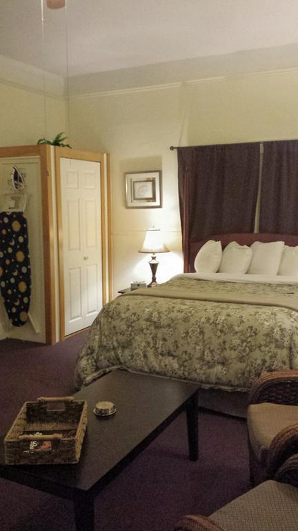 Kennedy Inn St. Andrews By The Sea Экстерьер фото